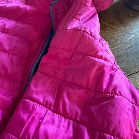 NORTH FACE girls hooded jacket purple and pink size 6 - Picture 8 of 8